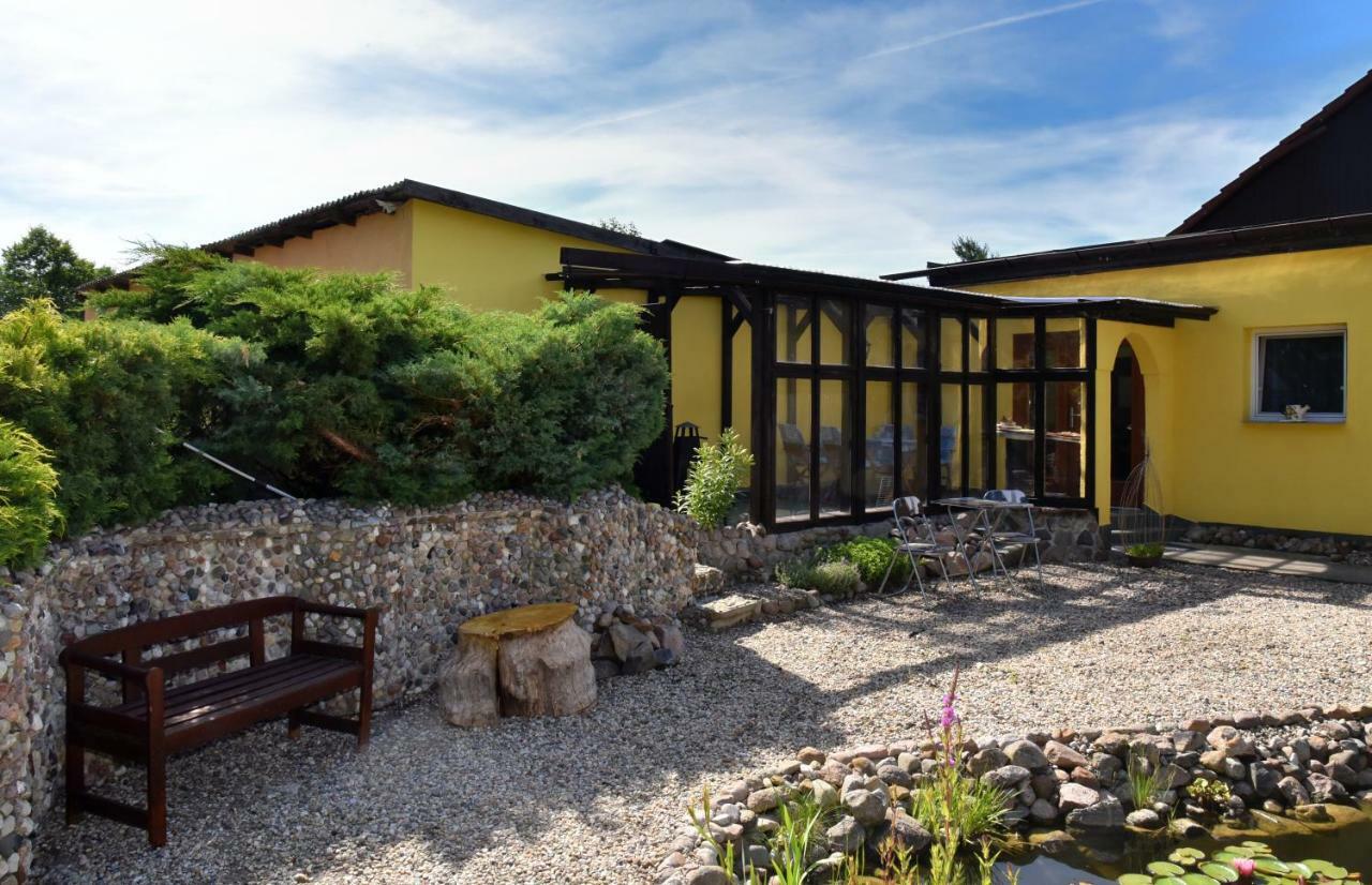 Ferienhaus "Am Gutspark" Alt Tucheband Exterior photo
